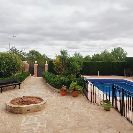 Chalet Con Piscina En Liria Buitenkant foto