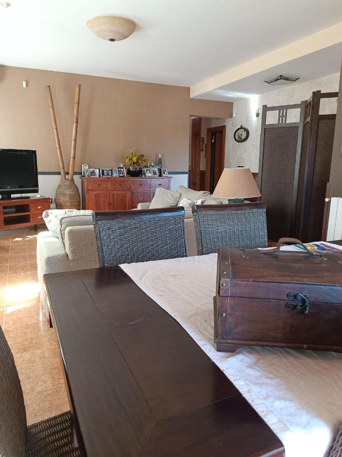 Con Piscina En Ferienhaus Lliria